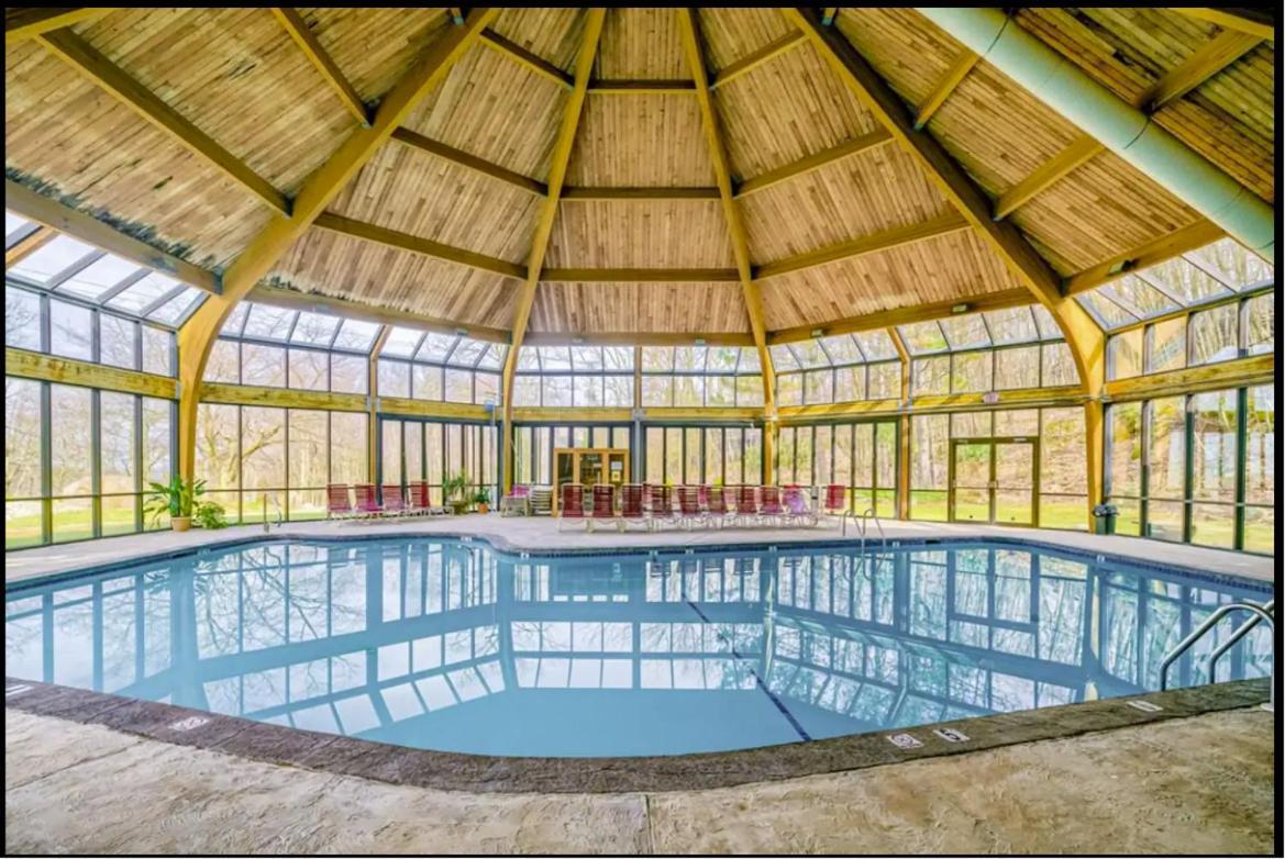 Aquatopia Waterpark-Pool-Tennis-Paintball- Zipline 127 Tannersville Dış mekan fotoğraf